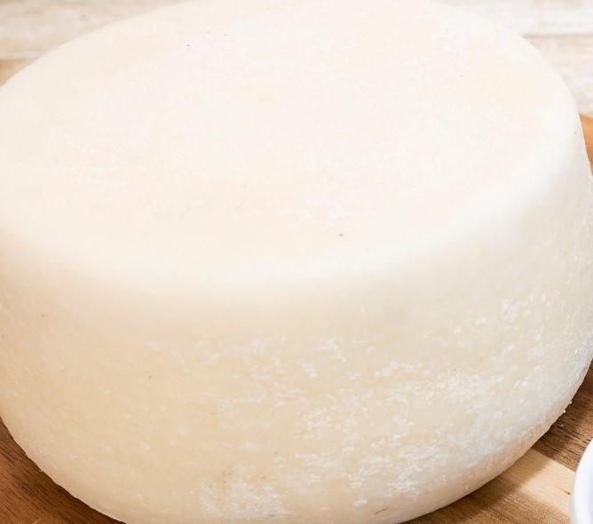 Fattoria Lepini PECORINO SEMI STAGIONATO 